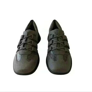 Trotters Women's Joy Walking Sneaker Size 6.5